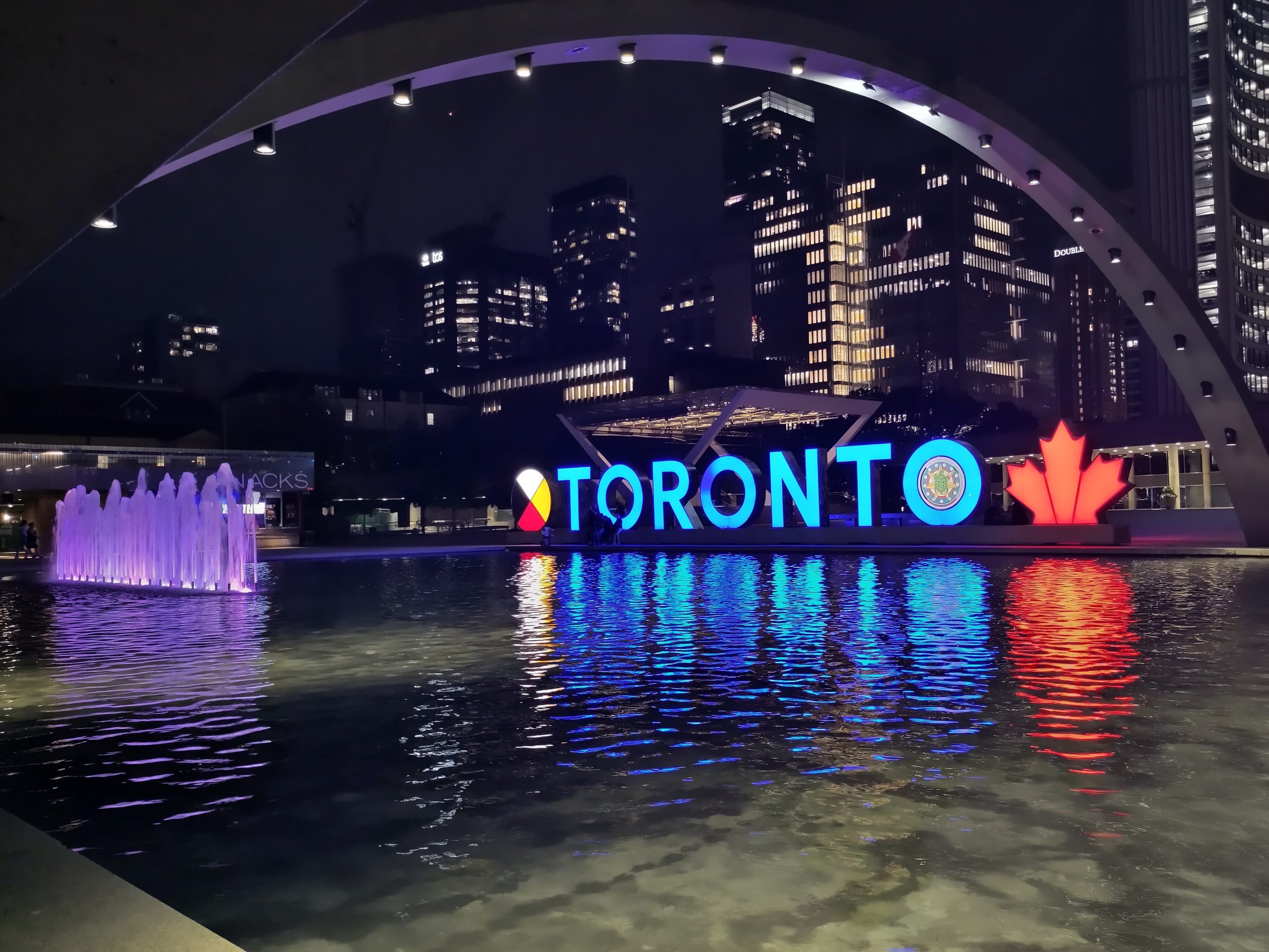 Votre Guide Ultime pour Explorer Toronto comme un Local