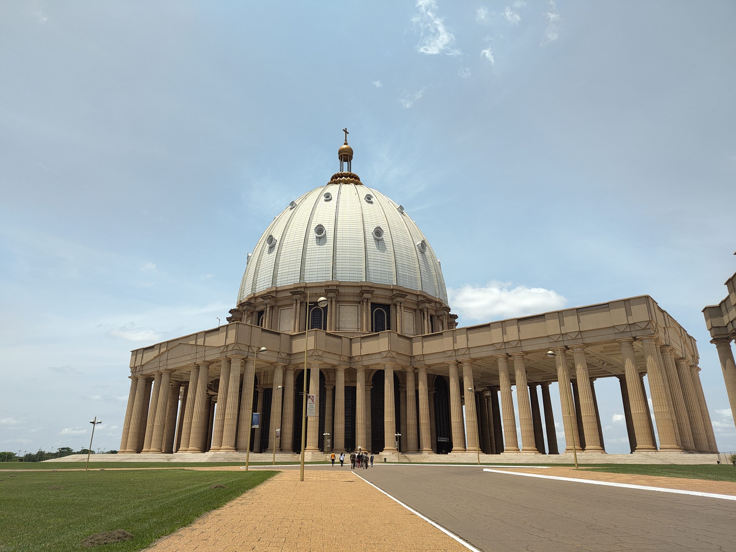 Mon Escapade à Yamoussoukro : Spirituel, Historique et Authentique